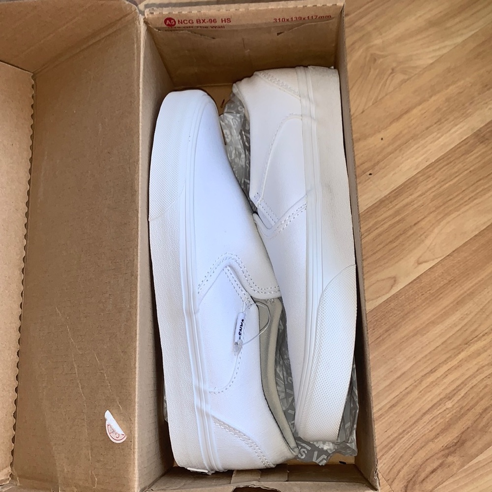 Vans | Asher All white Canvas Shoes women’s size 9 - Picture 3 of 12